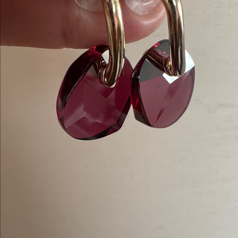 NWT! Swarovski Gold and Red Crystal Earrings - Picture 11 of 12